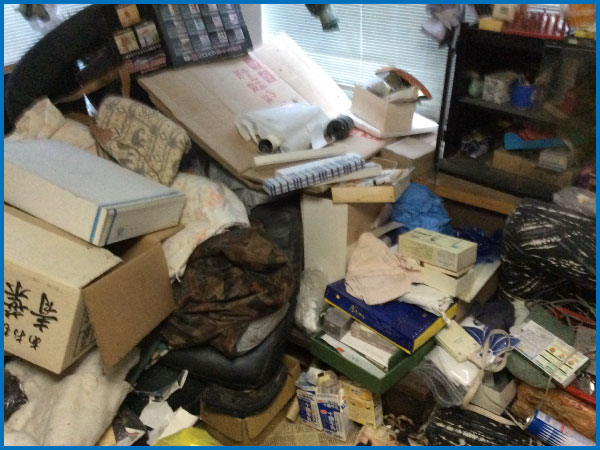 ゴミ屋敷の画像