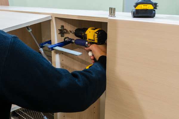 家具の組立の画像