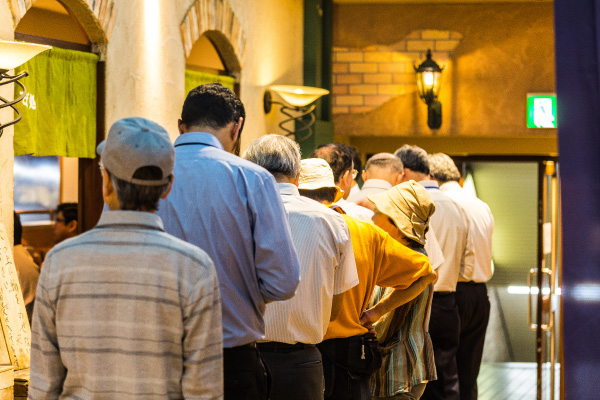 並び代行とは？